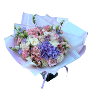 Buchet cu flori mixte- Eleganța pastelată